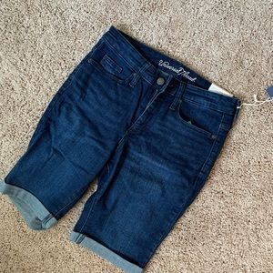NWT Old Navy Bermuda Jean Shorts